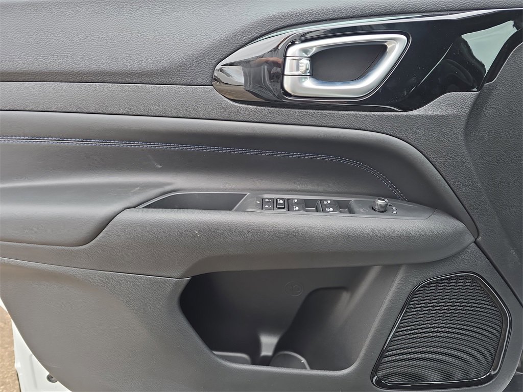 New 2026 Jeep Compass Latitude image 12