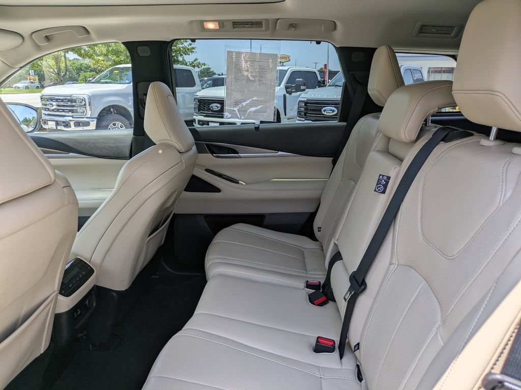 Used 2023 INFINITI QX60 Luxe w/ Cargo Package AWD/4WD image 14