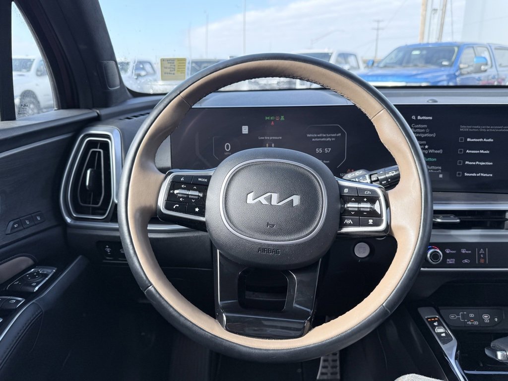 Used 2024 Kia Sorento SX Prestige w/ Olive Brown Leather Package image 13