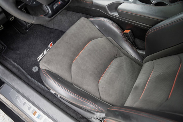 Used 2019 Chevrolet Camaro ZL1 RWD image 36