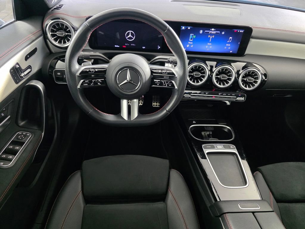 Certified 2025 Mercedes-Benz CLA 250 image 13