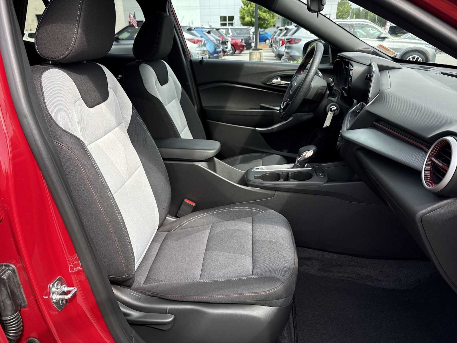 Used 2026 Chevrolet Trax RS w/ Driver Confidence Package FWD image 24
