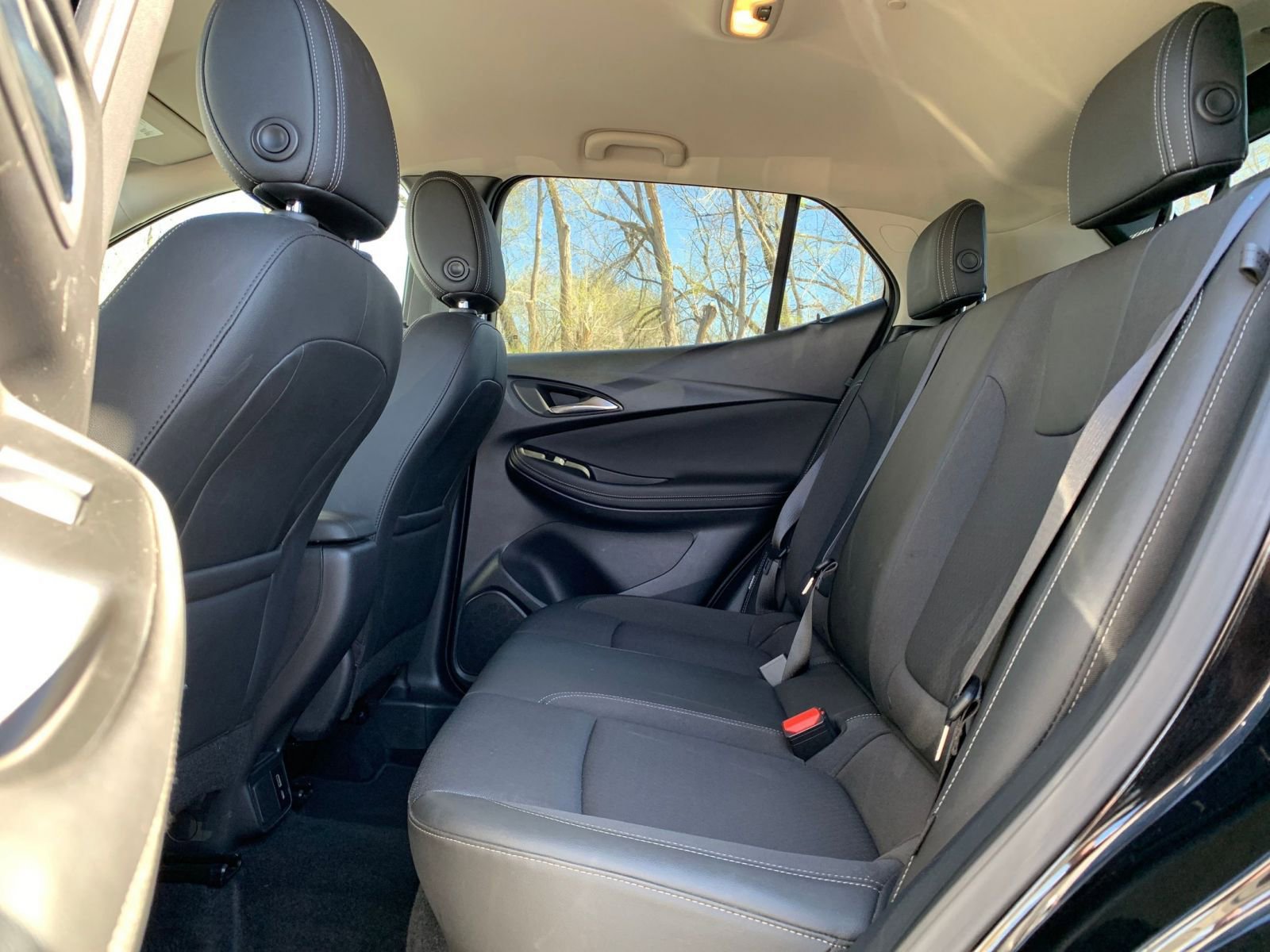 Used 2025 Buick Encore GX Preferred image 24