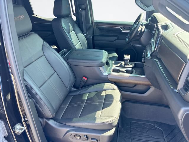 Used 2024 Chevrolet Silverado 1500 High Country w/ High Country Premium Package AWD/4WD image 26