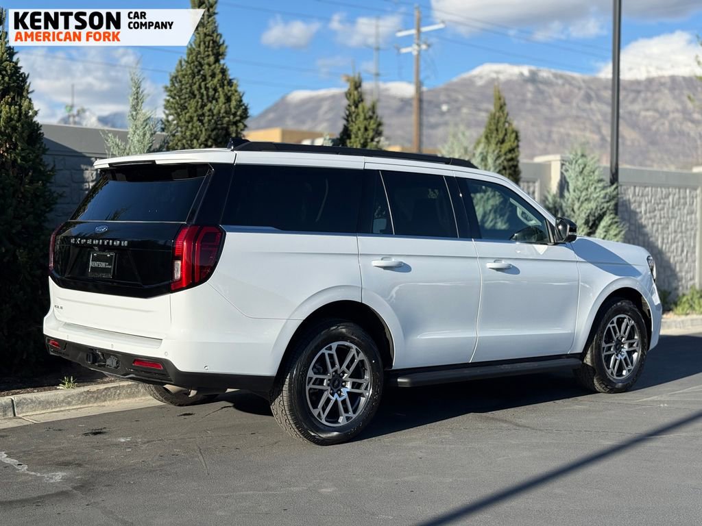Used 2025 Ford Expedition Active image 10