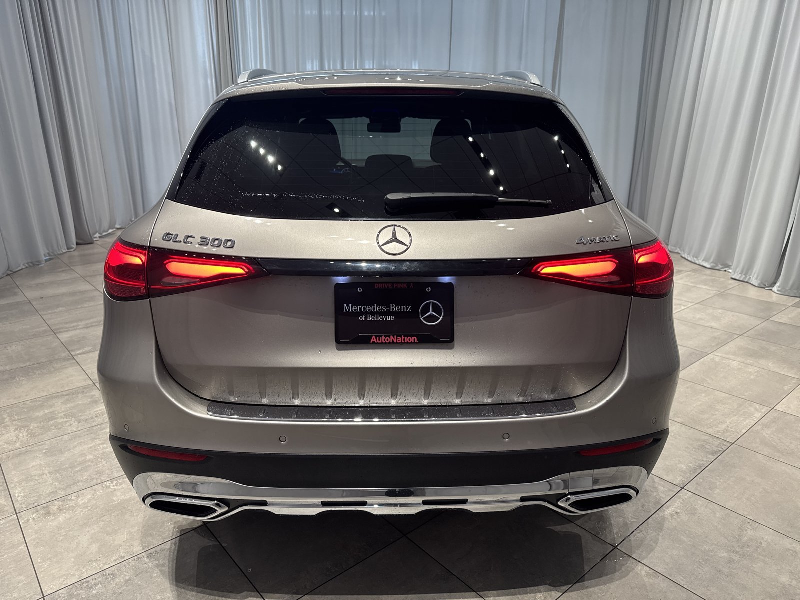 Used 2023 Mercedes-Benz GLC 300 4MATIC image 6
