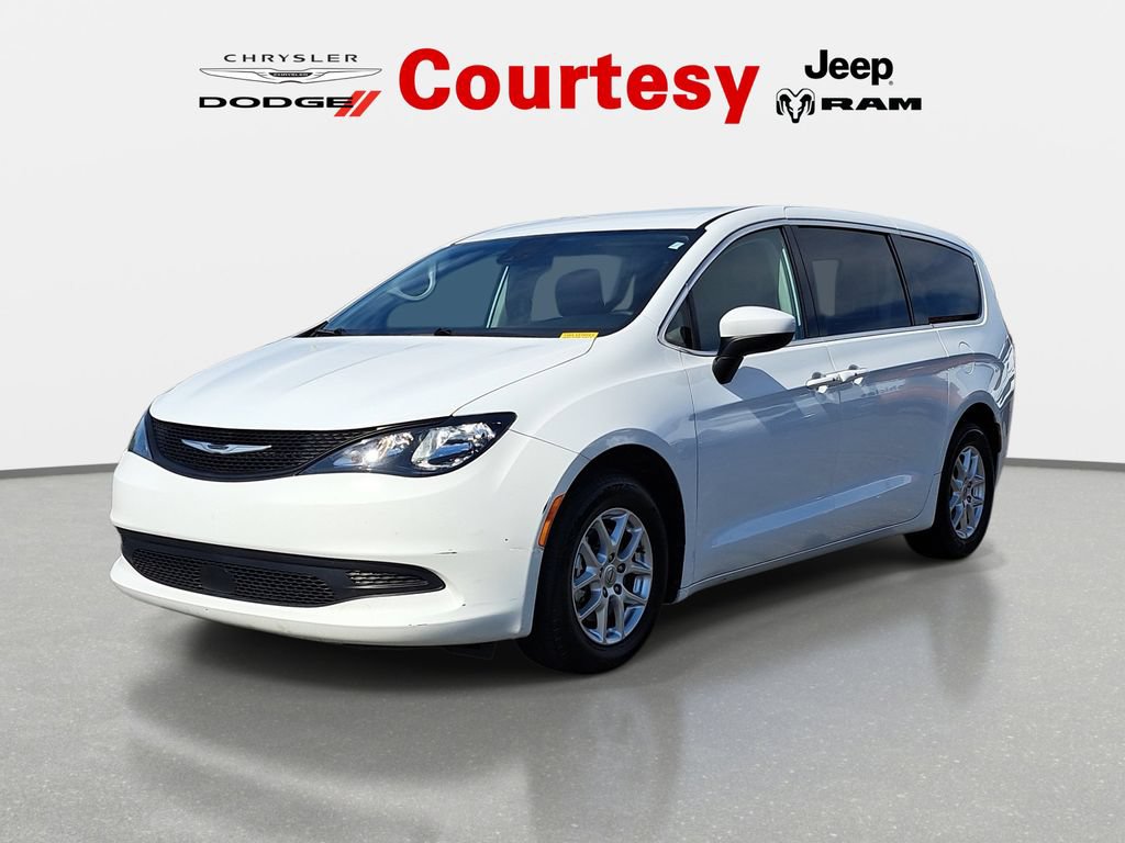 Used 2023 Chrysler Voyager LX FWD image 8