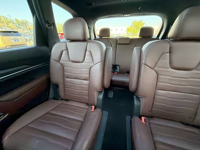 Certified 2024 Kia Telluride SX Prestige AWD/4WD image 16