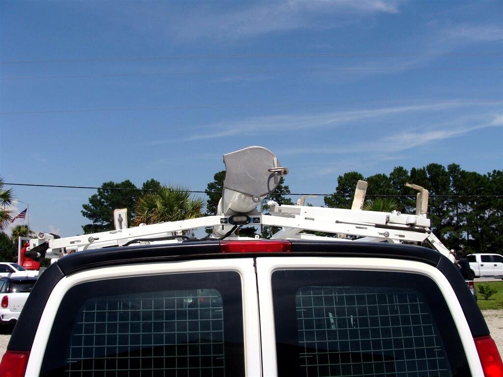 Used 2013 Chevrolet Express 2500 image 25