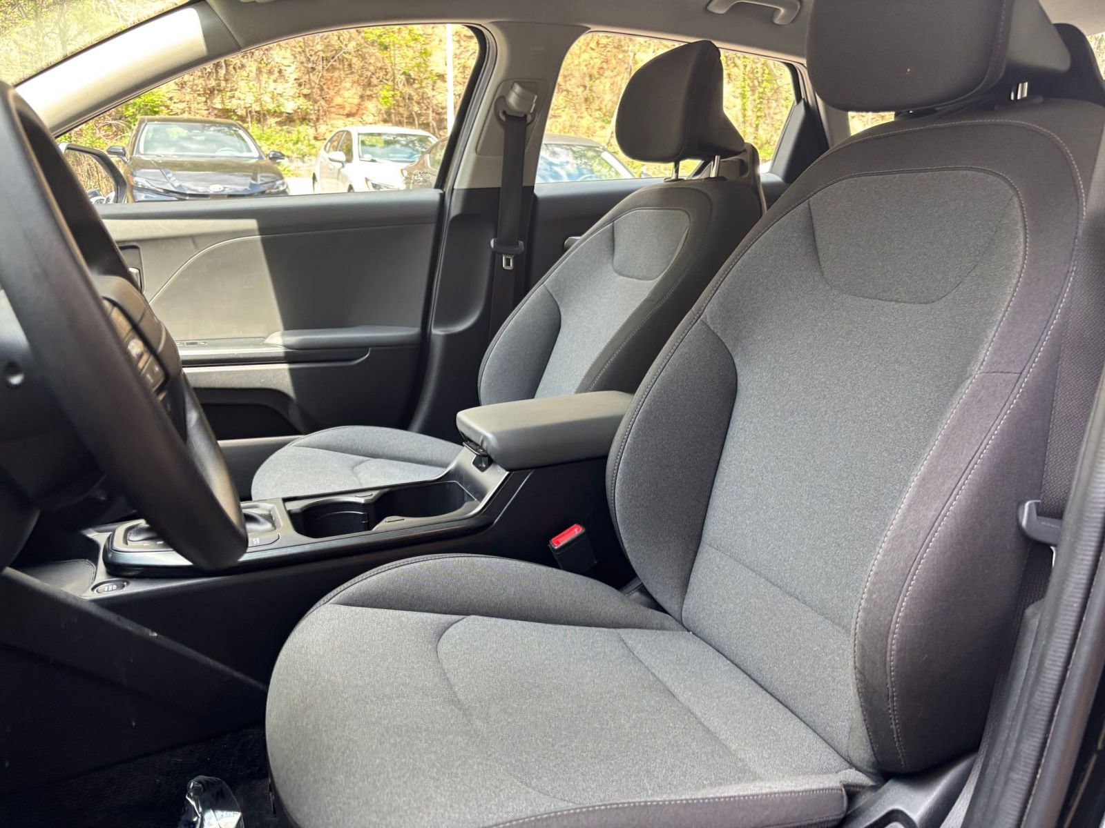 Used 2025 Kia K4 FWD image 36