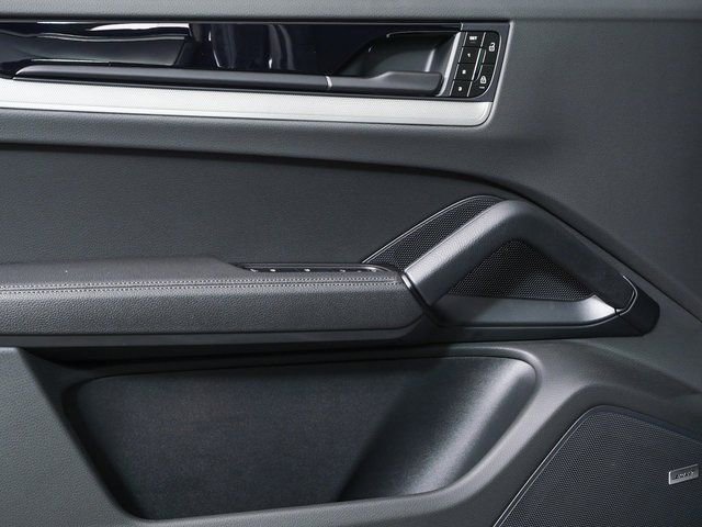 New 2026 Porsche Cayenne Coupe image 6