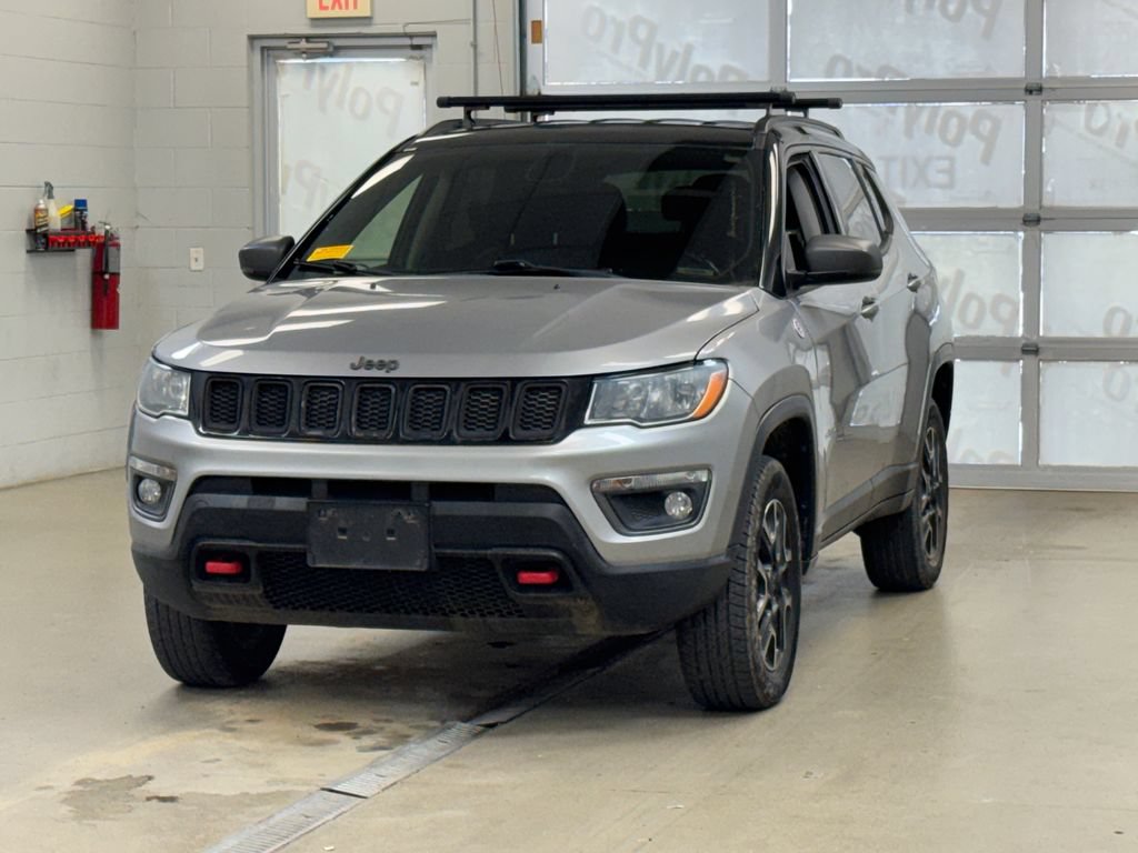 Used 2019 Jeep Compass Trailhawk AWD/4WD image 3