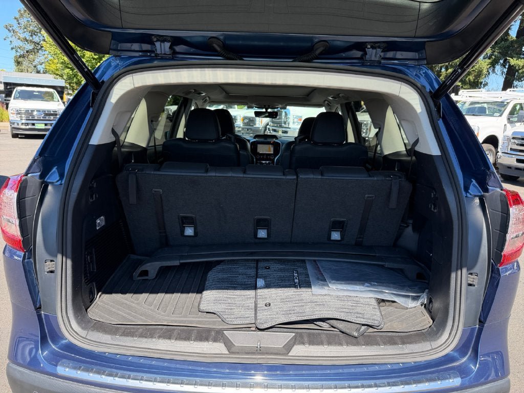 Used 2022 Subaru Ascent Limited w/ Technology Package AWD/4WD image 23