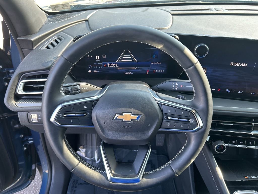 Used 2024 Chevrolet Traverse LT w/ Trailering Package image 21