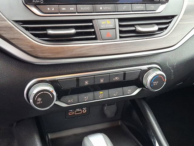 Used 2024 Nissan Altima 2.5 SV image 12