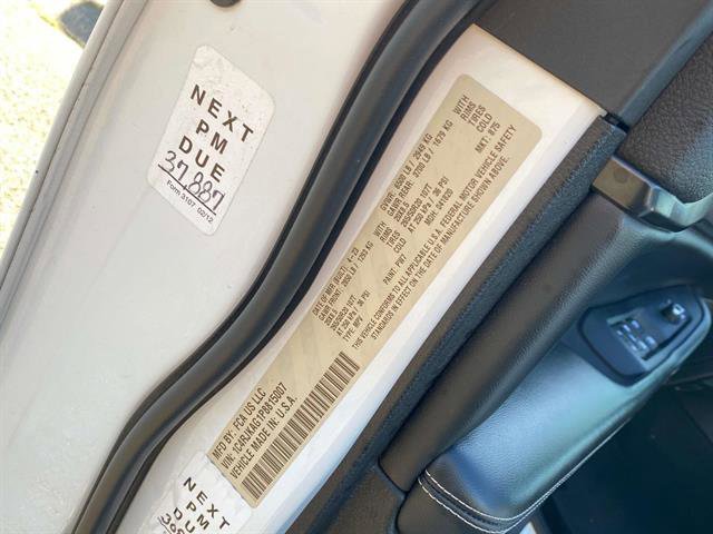 Used 2023 Jeep Grand Cherokee L Laredo image 22