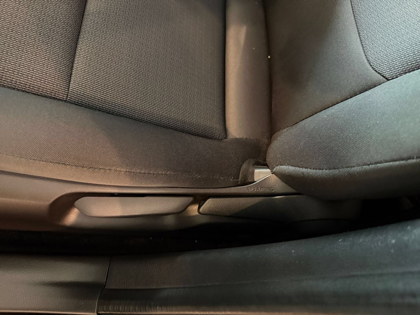 Used 2025 Toyota Prius LE FWD image 21