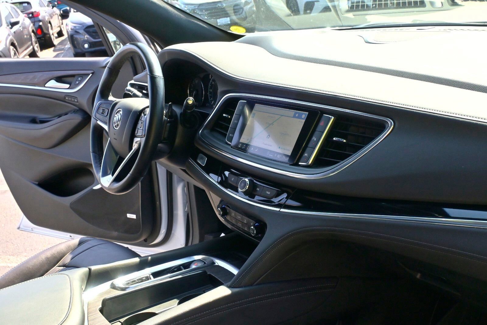 Used 2024 Buick Enclave Avenir w/ Avenir Technology Package image 28