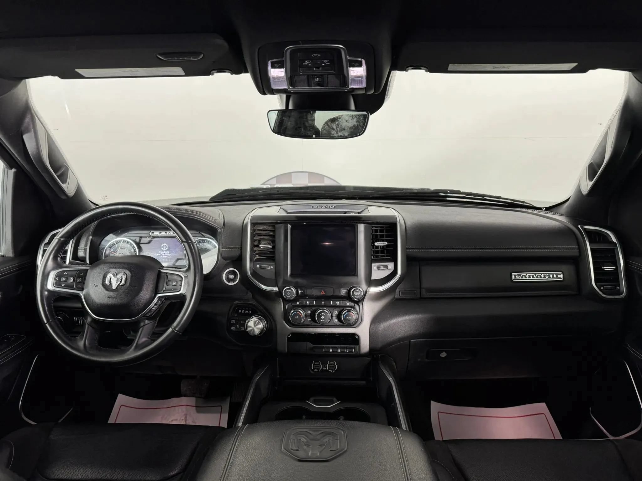 Used 2022 RAM 1500 Laramie w/ Sport Appearance Package AWD/4WD image 11