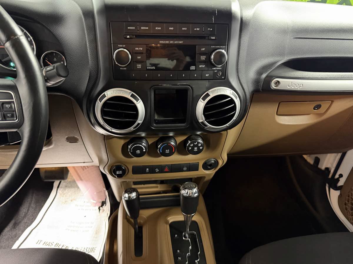 Used 2014 Jeep Wrangler Rubicon w/ Trailer Tow Group AWD/4WD image 16