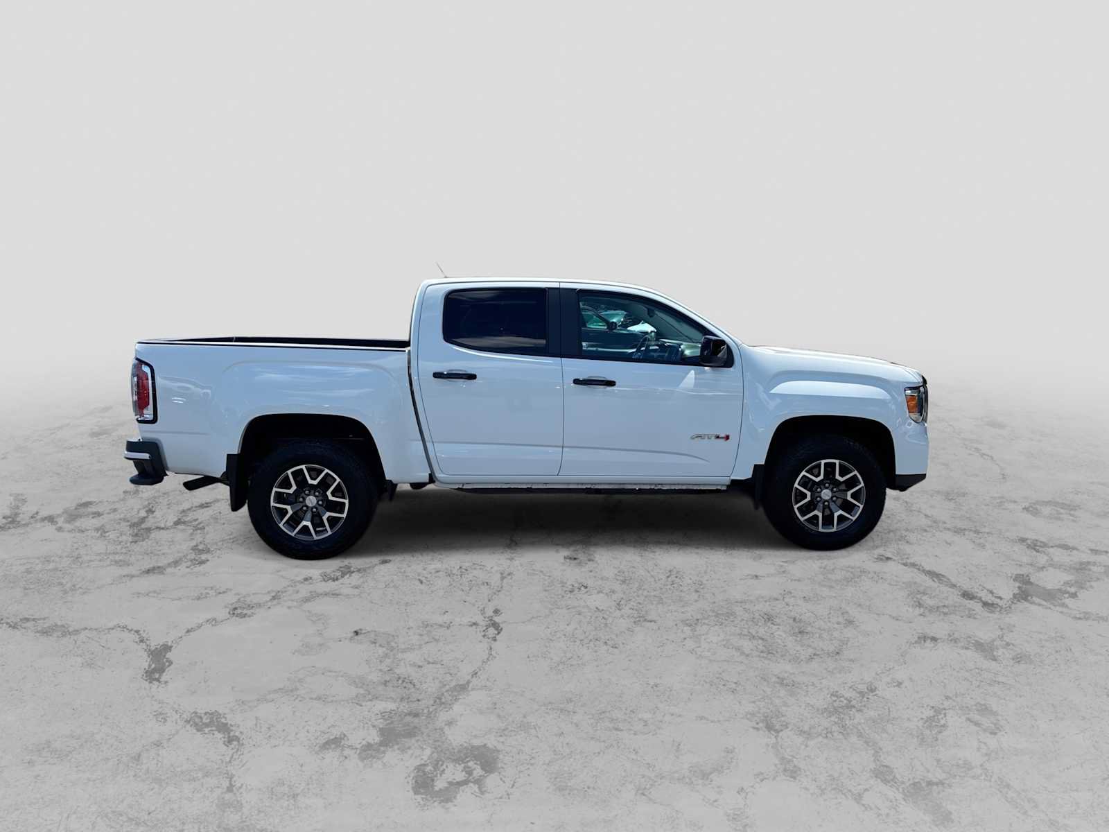 Used 2022 GMC Canyon AT4 w/ Trailering Package AWD/4WD image 9