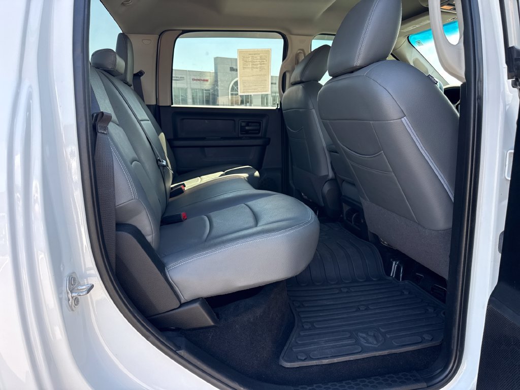 Used 2017 RAM 2500 Tradesman w/ Chrome Appearance Group AWD/4WD image 30
