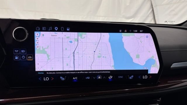 Used 2024 Chevrolet Traverse Z71 w/ Enhanced Driving Package AWD/4WD image 47
