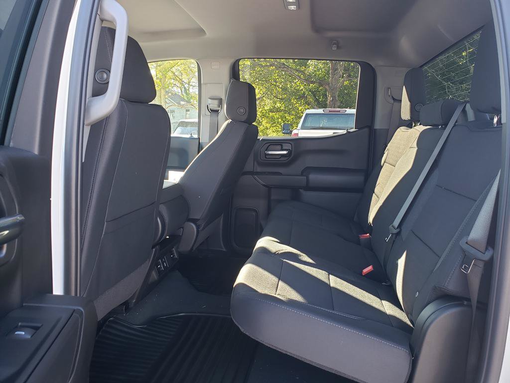 New 2026 Chevrolet Silverado 1500 Custom AWD/4WD image 17