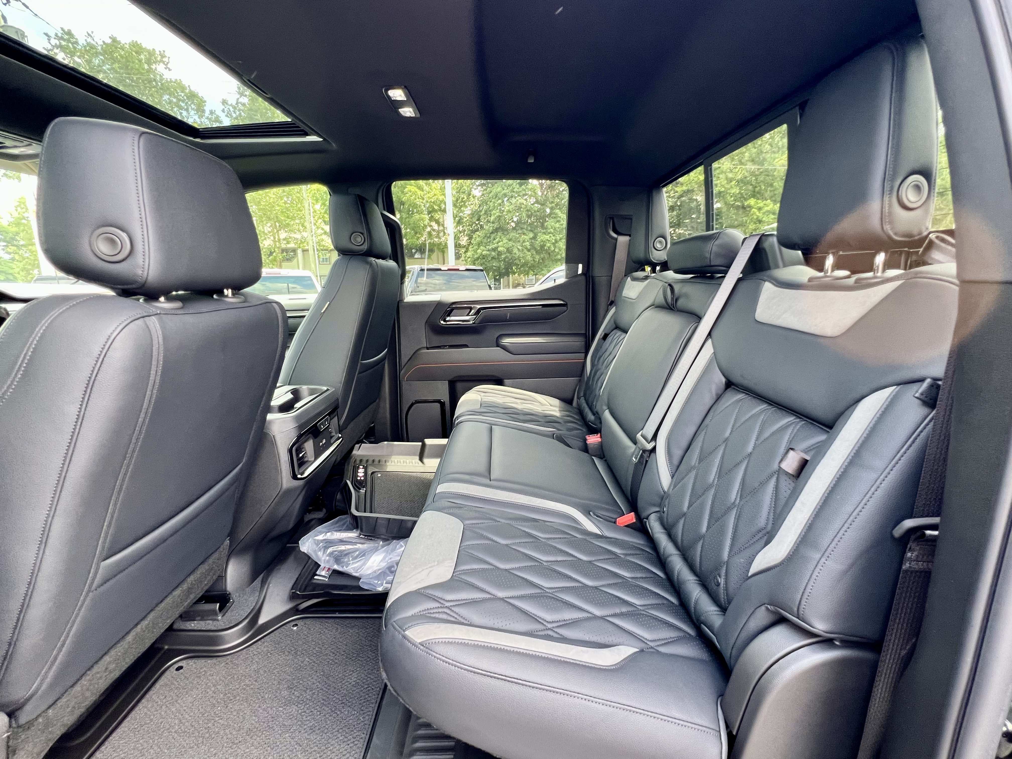 New 2026 GMC Sierra 1500 AT4 w/ AT4 Premium Package AWD/4WD image 25