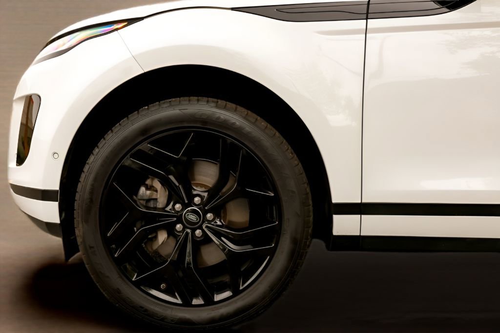 Used 2020 Land Rover Range Rover Evoque SE AWD/4WD image 5