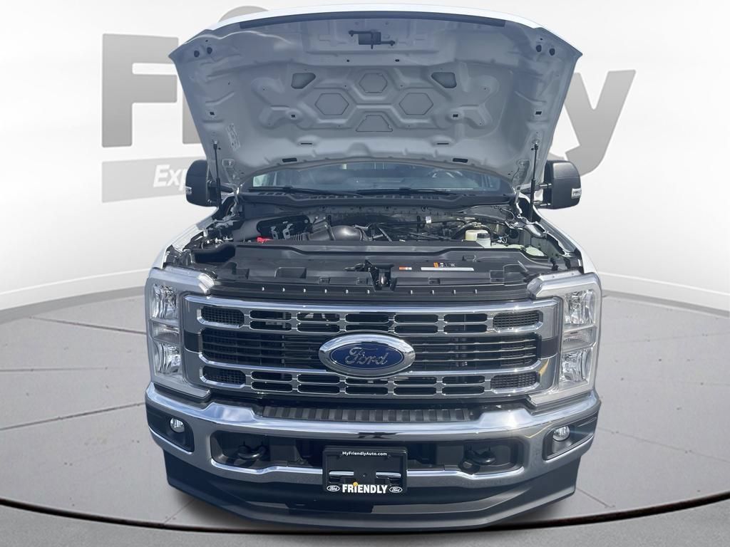 New 2026 Ford F350 XLT w/ Snow Plow/Camper Package AWD/4WD image 27