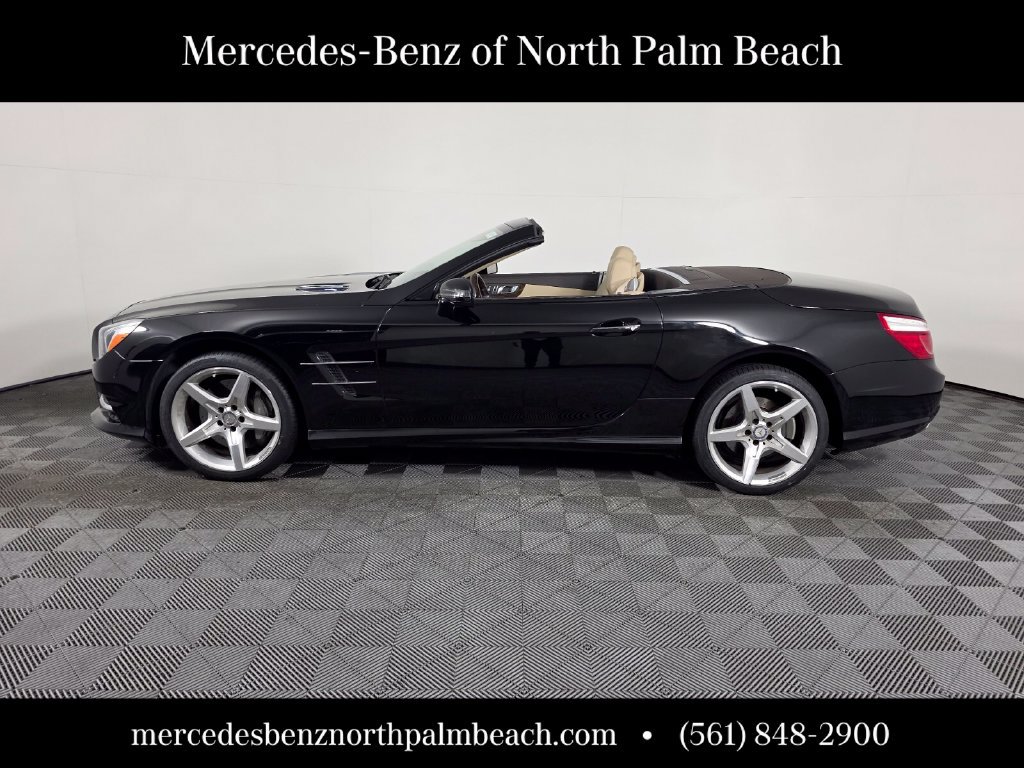 Used 2013 Mercedes-Benz SL 550 image 3