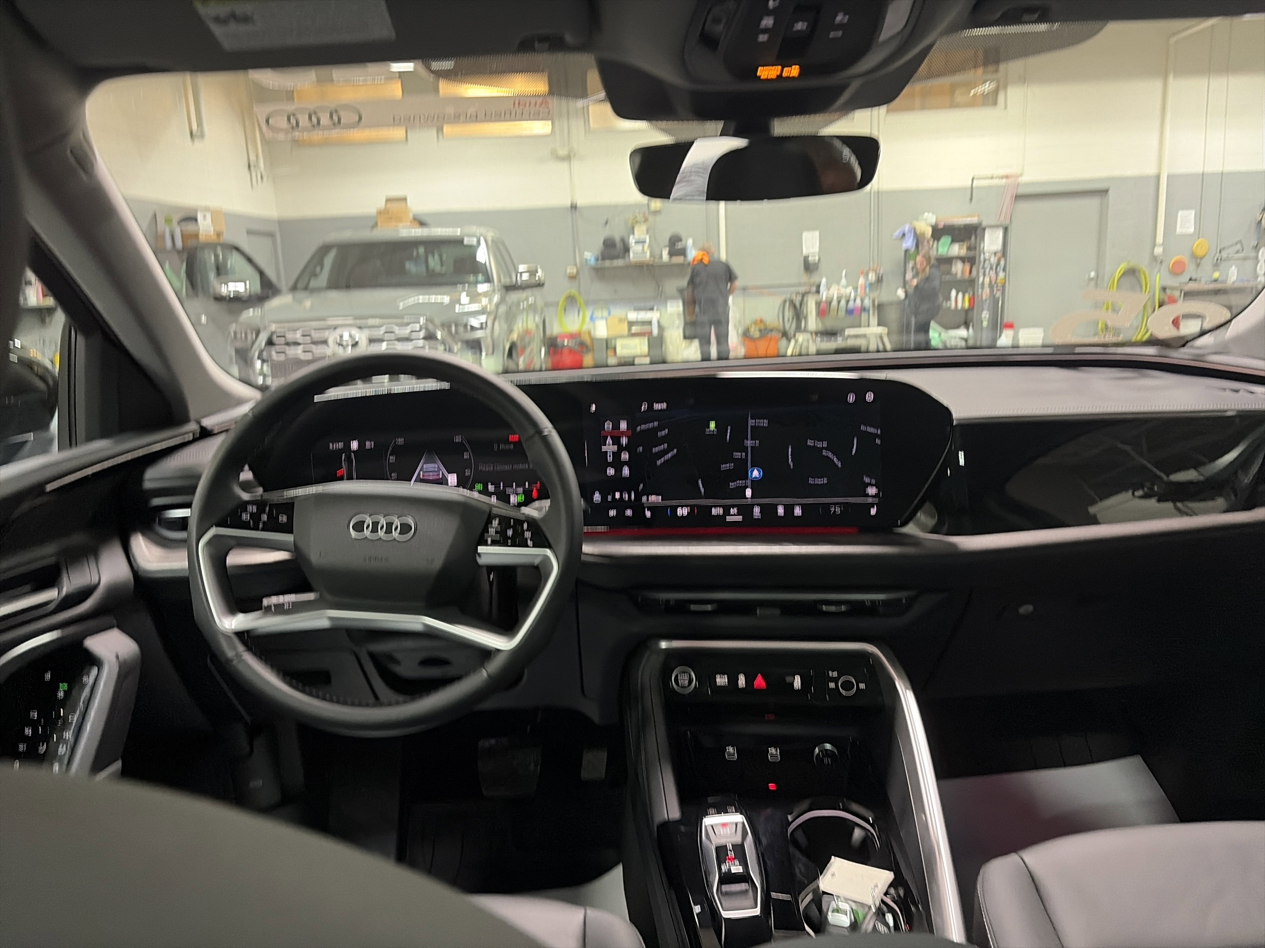 Certified 2025 Audi Q5 Premium w/ Convenience Package image 29