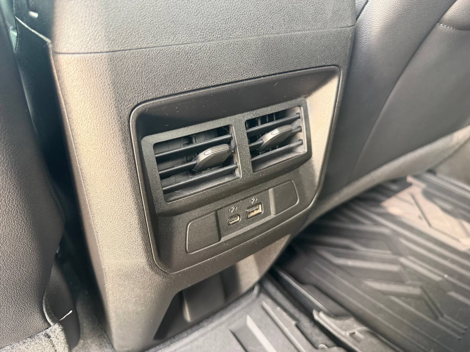 Used 2023 GMC Canyon Elevation w/ Elevation Premium Package RWD image 19