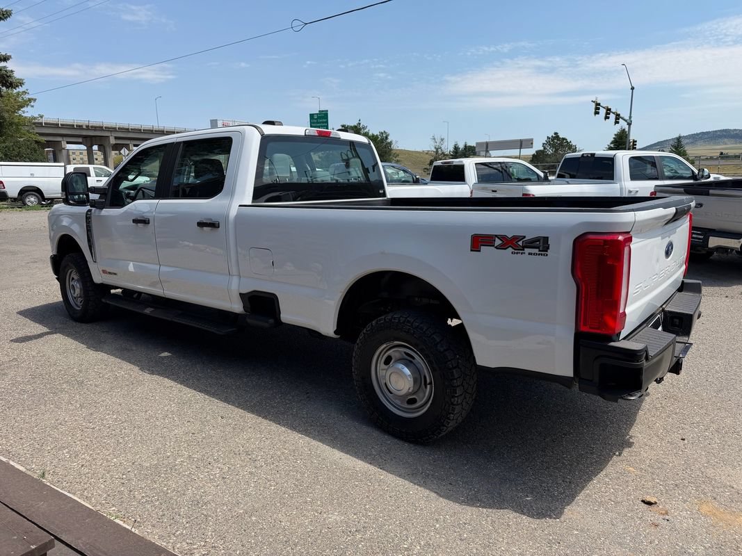 Used 2024 Ford F250 XL AWD/4WD image 6