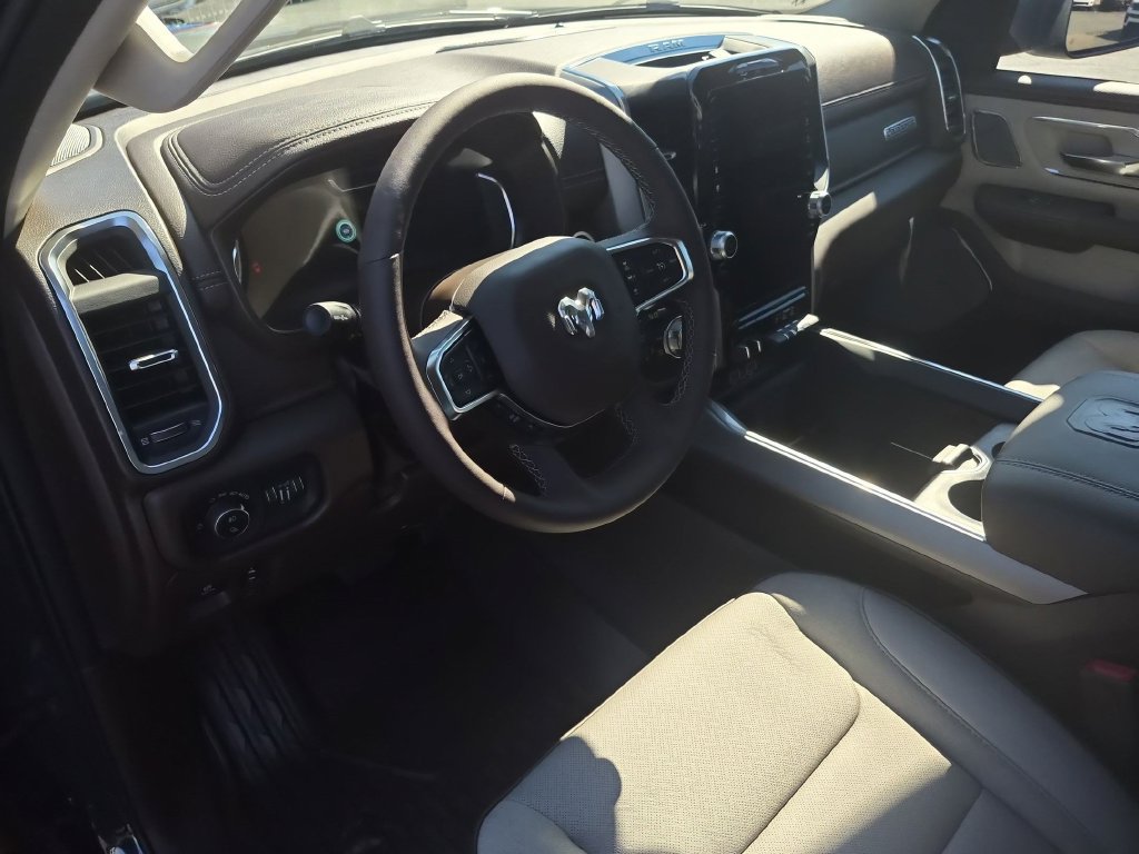 New 2027 RAM 1500 Laramie AWD/4WD image 16