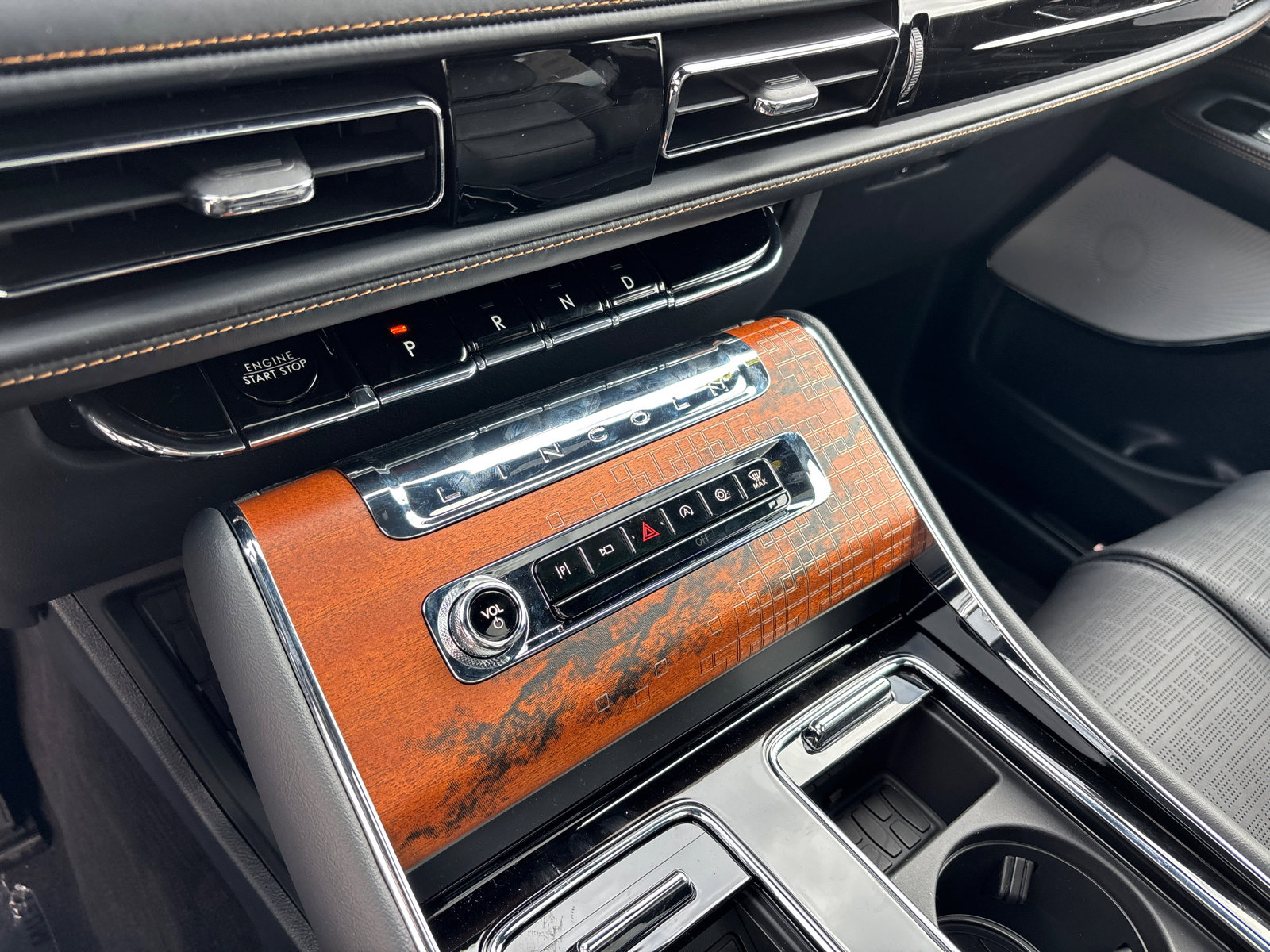 New 2026 Lincoln Aviator Black Label w/ Black Label Special Edition image 24