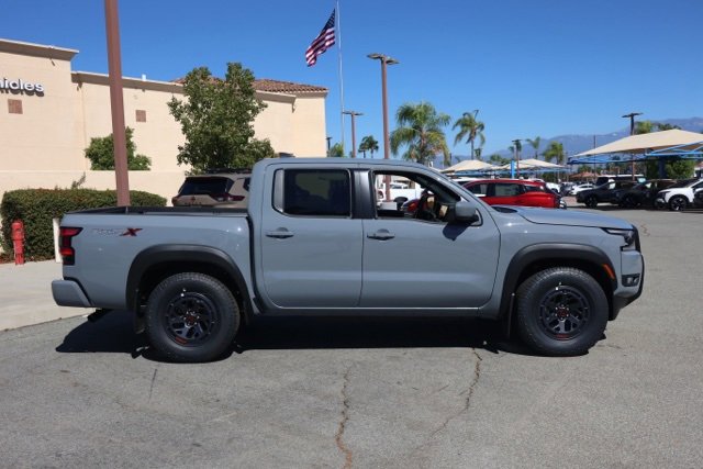 New 2026 Nissan Frontier Pro-X w/ Pro-X Convenience Package image 3