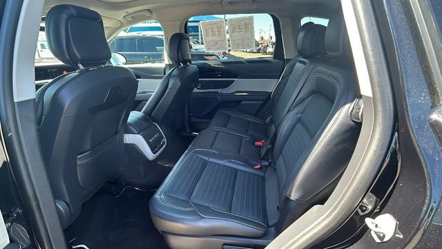 Used 2024 Lincoln Nautilus Reserve w/ Equipment Group 202A image 15