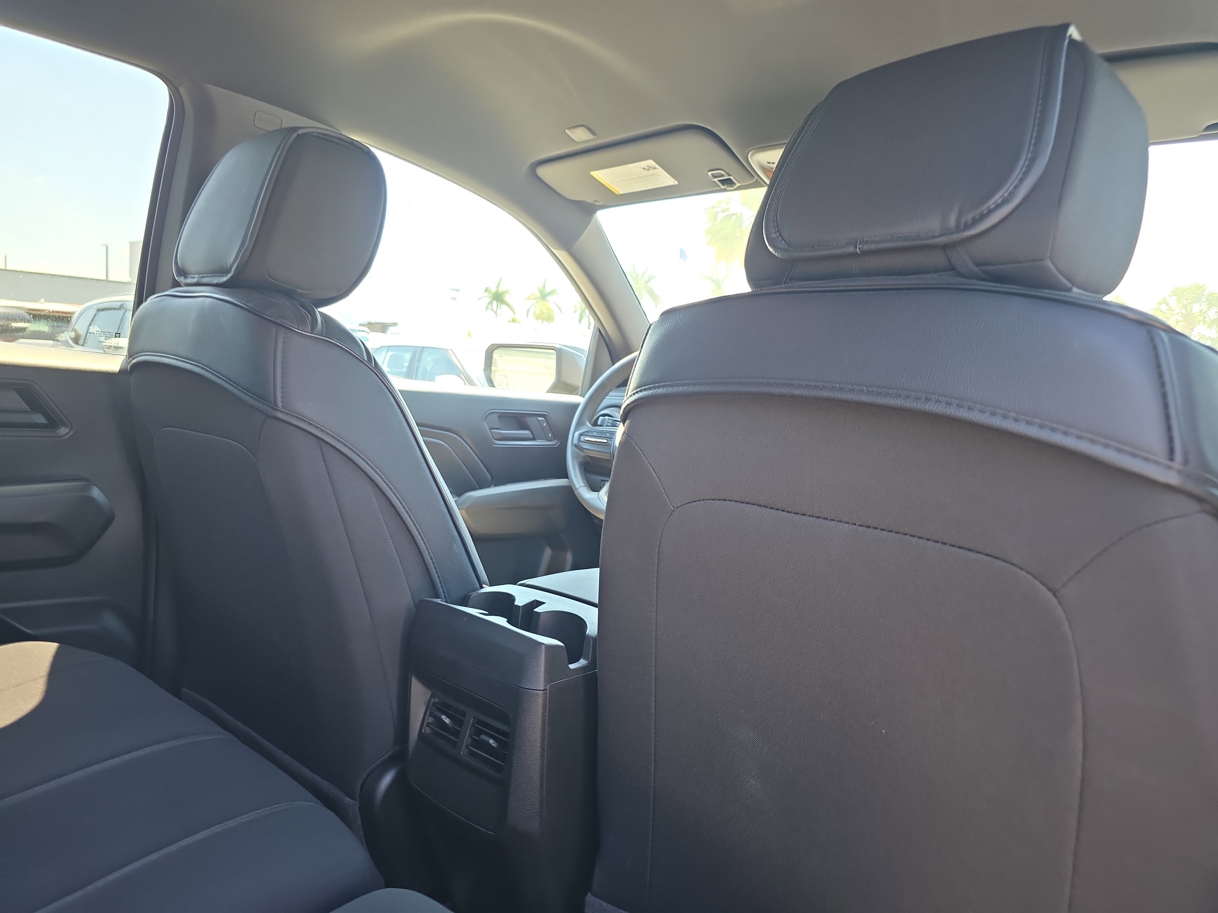 Used 2025 Chevrolet Colorado Trail Boss image 14