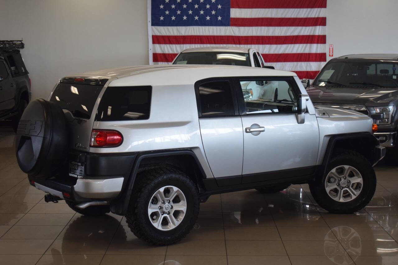 Used 2008 Toyota FJ Cruiser 4WD image 33