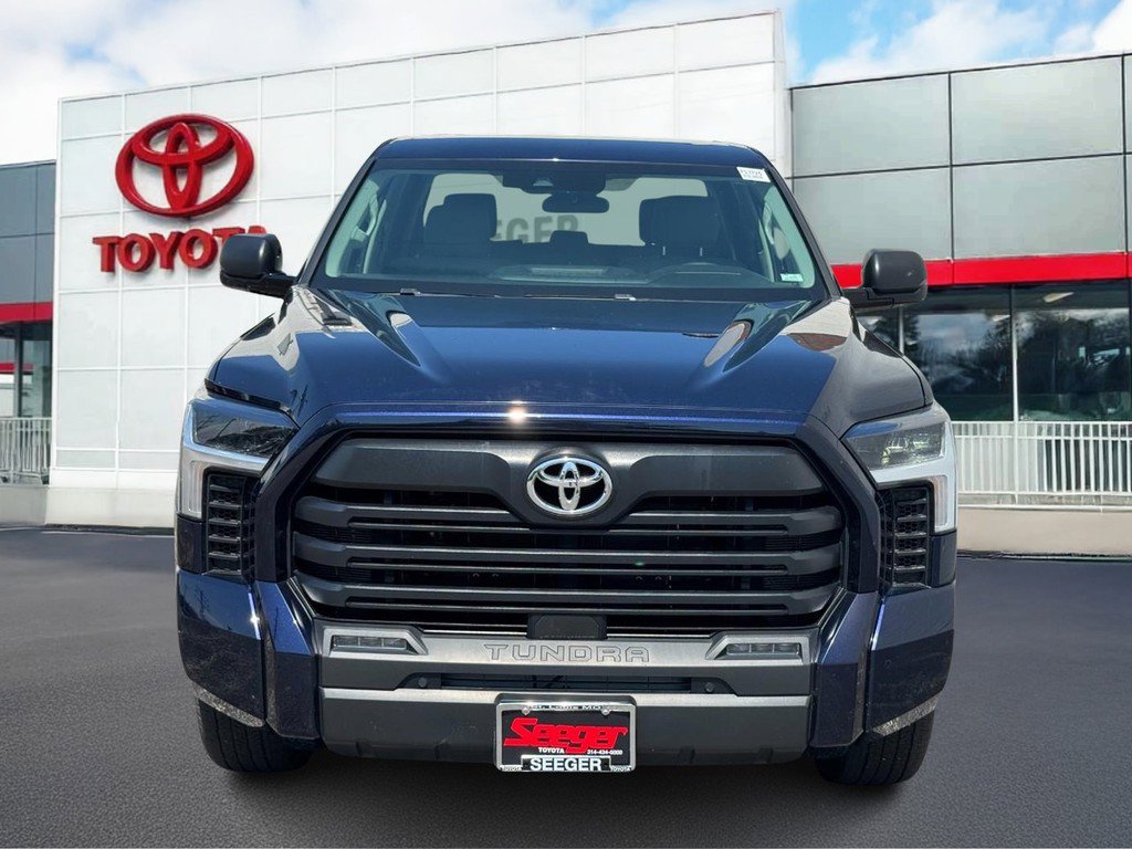 Used 2022 Toyota Tundra SR5 image 7
