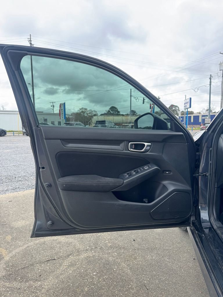 Used 2023 Honda Civic Sport image 8