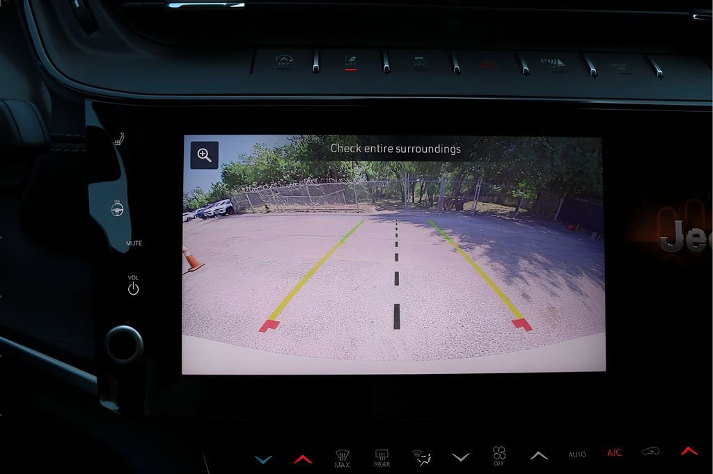 New 2026 Jeep Grand Cherokee Altitude RWD image 24