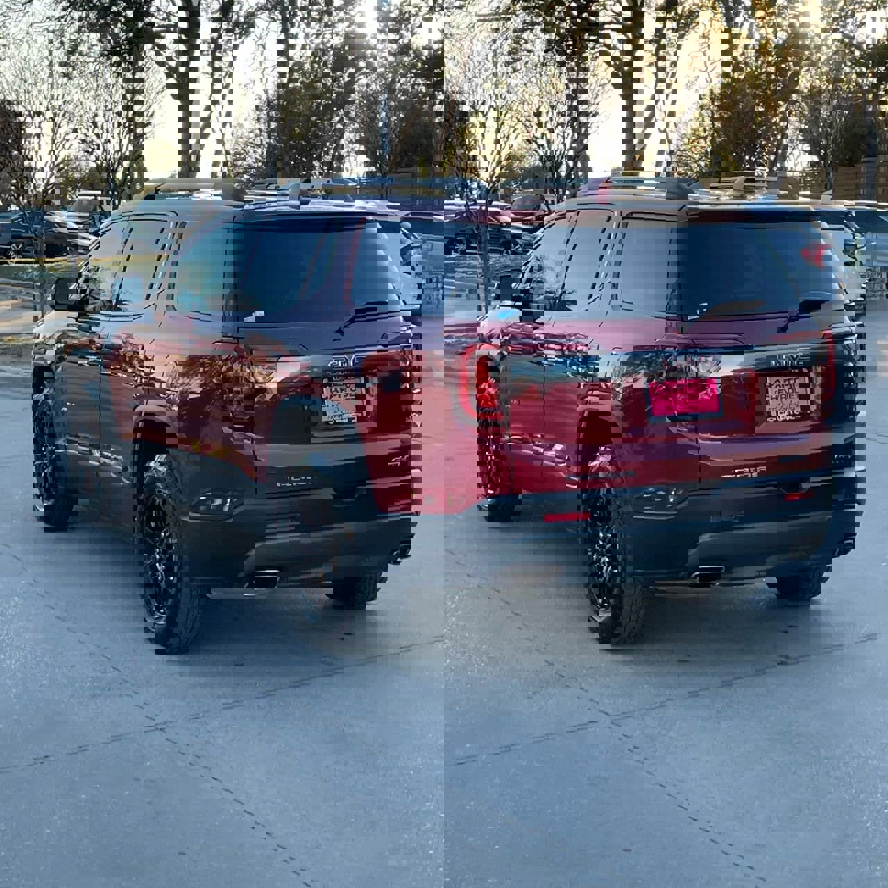 Used 2023 GMC Acadia AT4 image 4