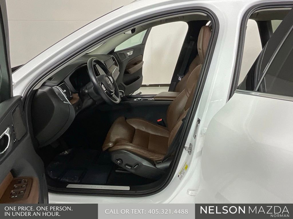 Used 2020 Volvo XC60 T6 Inscription AWD/4WD image 12