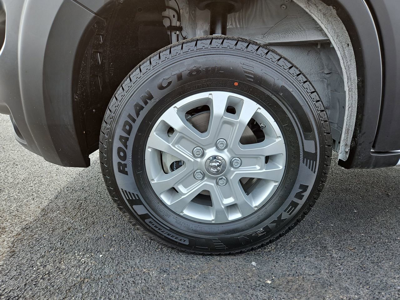 New 2025 RAM ProMaster 2500 w/ Quick Order Package 22G SLT image 9