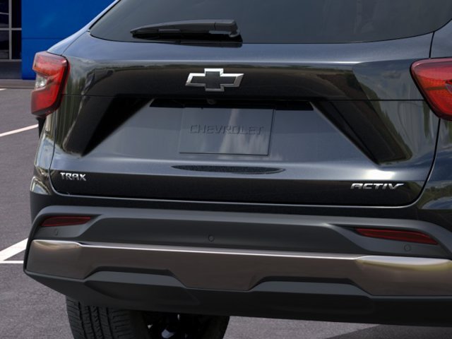 New 2026 Chevrolet Trax ACTIV w/ Sunroof Package FWD image 14