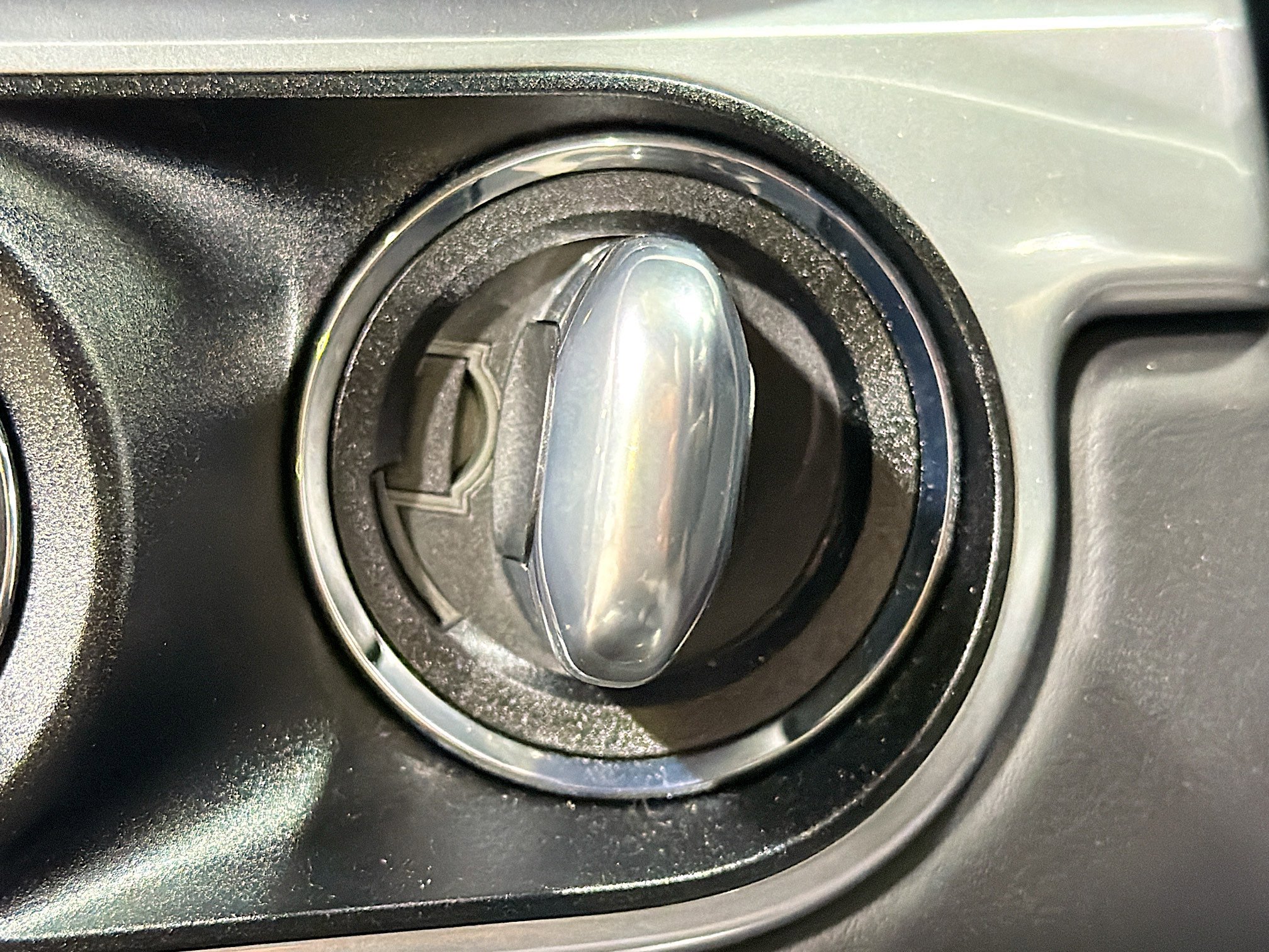 Used 2024 Porsche 718 Cayman GTS image 32