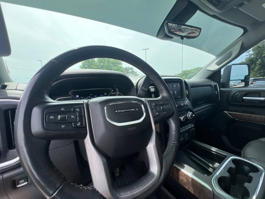 Used 2020 GMC Sierra 2500 Denali w/ Denali Ultimate Package AWD/4WD image 31